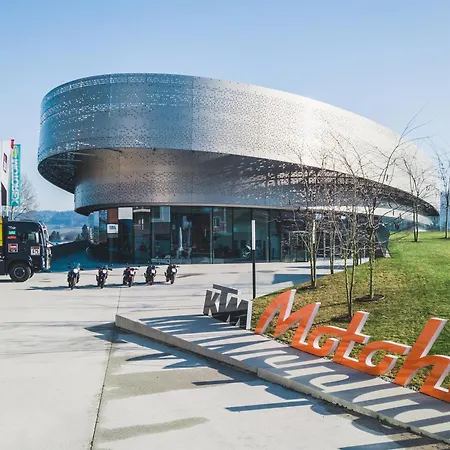 Mattiqo - Modern & Zentral & Free Parking & 24h Self Check-in Hotel