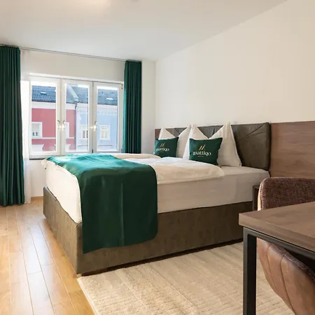 Hotel Mattiqo - 24h Self Check-in & Kostenloser Parkplatz Mattighofen